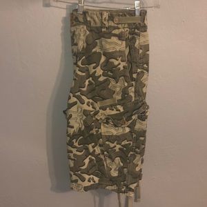 Camouflage diesel brand cargo shorts